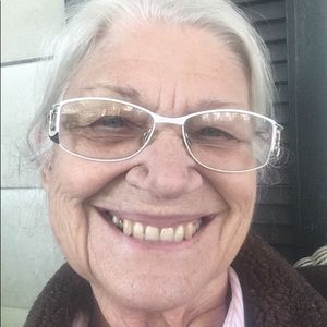 Meet your Posher, Janet